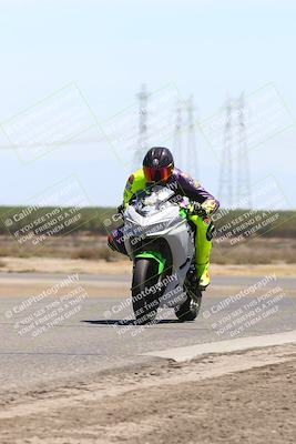 media/Aug-03-2025-TrackDaz (Sun) [[bf4a71acf9]]/C Group/1240pm (Wheelie Bump)/